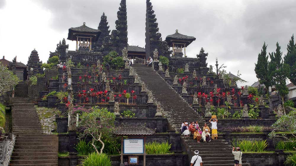 Tour Tips to Besakih Temple | Segarebalitour.com